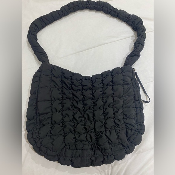 Quilted black crossbody bag - Picture 4 of 5